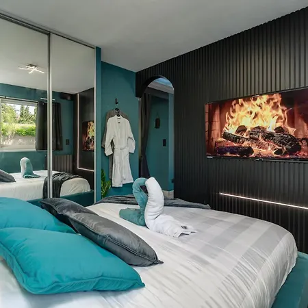 Room, Avec Privatif Appartamento *