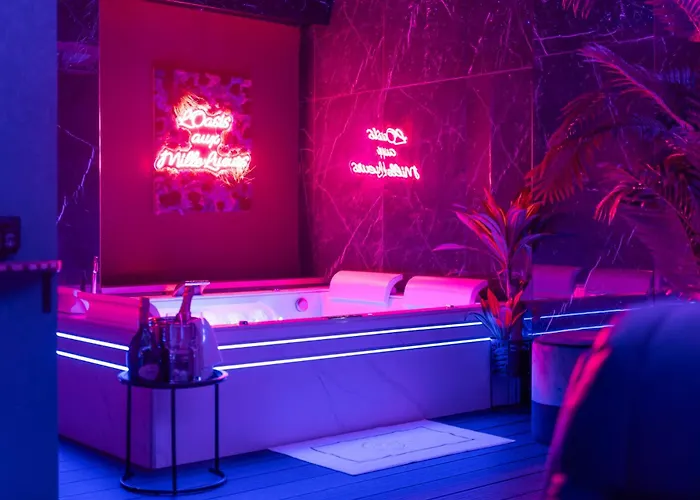 Room, Avec Privatif 아파트 툴루즈