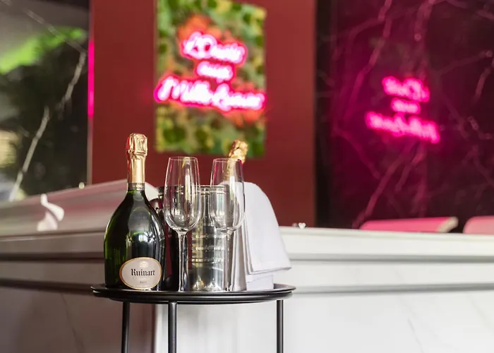 Room, Avec Privatif *